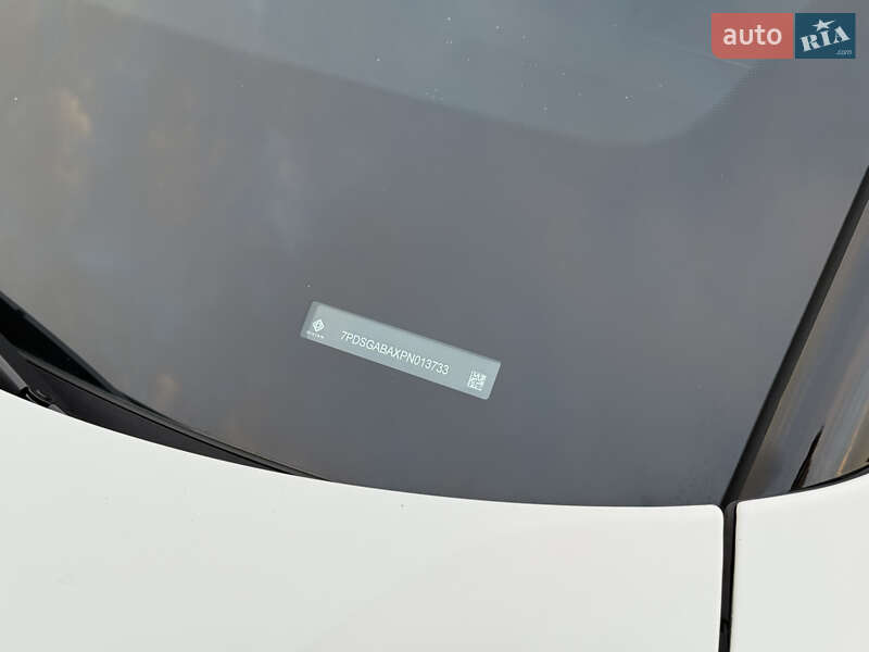 Внедорожник / Кроссовер Rivian R1S 2023 в Львове