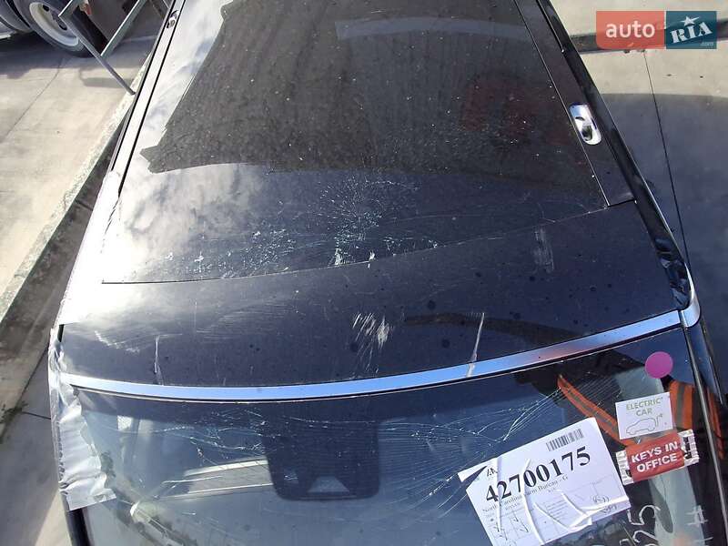 Внедорожник / Кроссовер Rivian R1S 2023 в Киеве фото 16 Внедорожник / Кроссовер Rivian R1S 2023 в Киеве