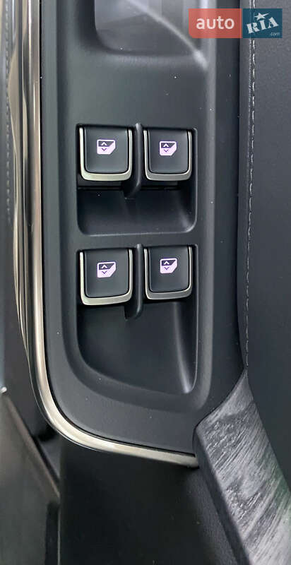 Внедорожник / Кроссовер Rivian R1S 2023 в Львове фото 23 Внедорожник / Кроссовер Rivian R1S 2023 в Львове