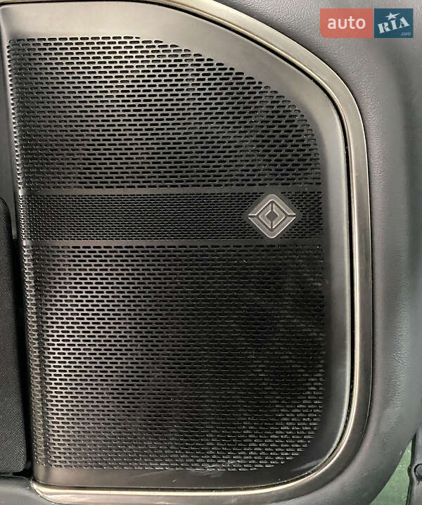 Внедорожник / Кроссовер Rivian R1S 2023 в Львове фото 24 Внедорожник / Кроссовер Rivian R1S 2023 в Львове