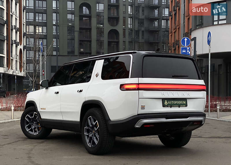 Внедорожник / Кроссовер Rivian R1S 2023 в Киеве