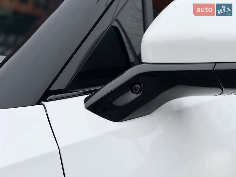 Внедорожник / Кроссовер Rivian R1S 2023 в Киеве