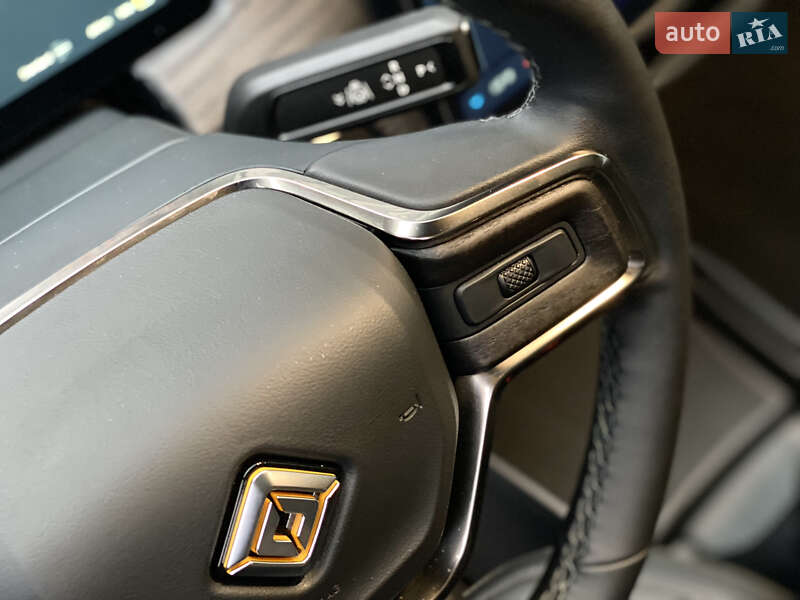 Внедорожник / Кроссовер Rivian R1S 2023 в Киеве