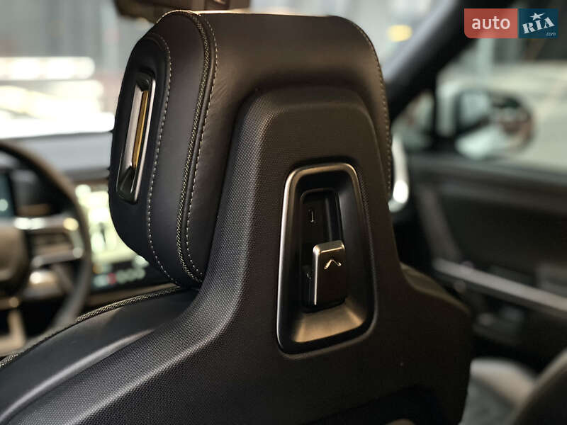 Внедорожник / Кроссовер Rivian R1S 2023 в Киеве