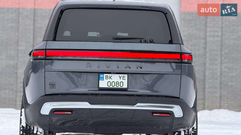 Внедорожник / Кроссовер Rivian R1S 2024 в Костополе