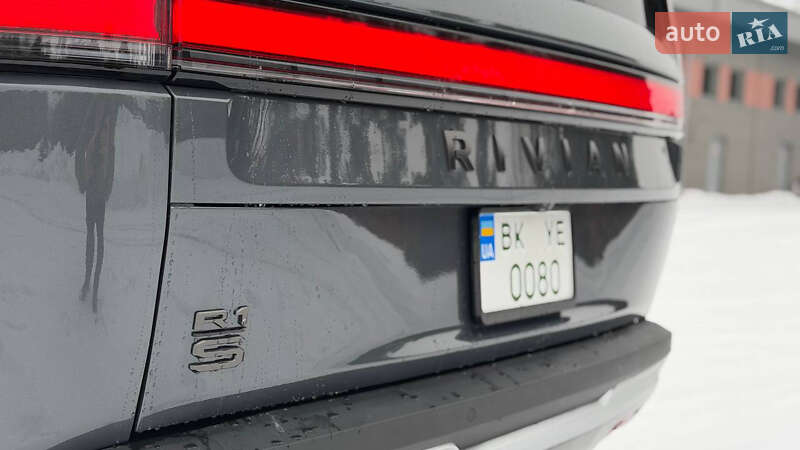 Внедорожник / Кроссовер Rivian R1S 2024 в Костополе
