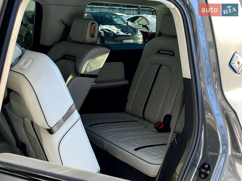 Внедорожник / Кроссовер Rivian R1S 2023 в Киеве
