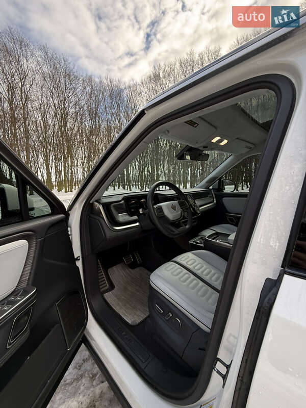 Внедорожник / Кроссовер Rivian R1S 2023 в Львове