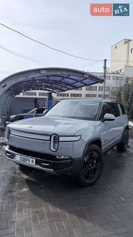 Rivian R1S 2024 Rivian R1S 2024