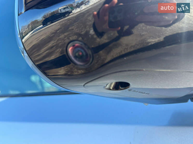 Внедорожник / Кроссовер Rivian R1S 2025 в Луцке