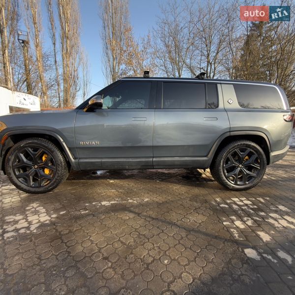 Внедорожник / Кроссовер Rivian R1S 2022 в Хмельницком