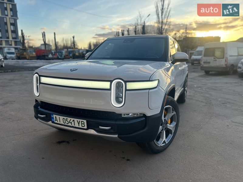 Внедорожник / Кроссовер Rivian R1S 2024 в Киеве