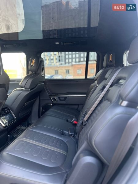 Внедорожник / Кроссовер Rivian R1S 2024 в Киеве