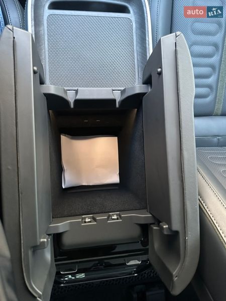 Внедорожник / Кроссовер Rivian R1S 2024 в Киеве