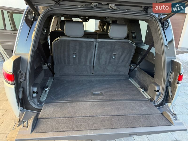 Внедорожник / Кроссовер Rivian R1S 2024 в Староконстантинове