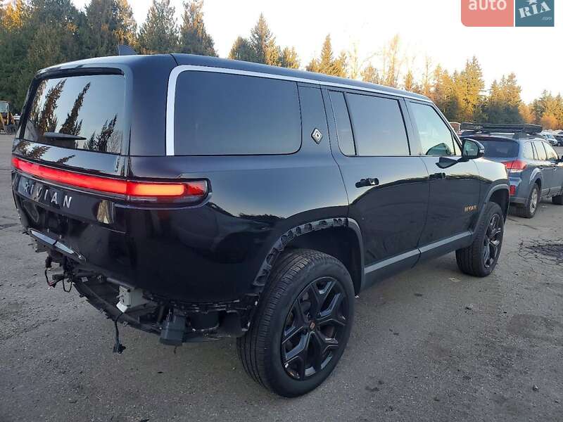 Внедорожник / Кроссовер Rivian R1S 2024 в Львове
