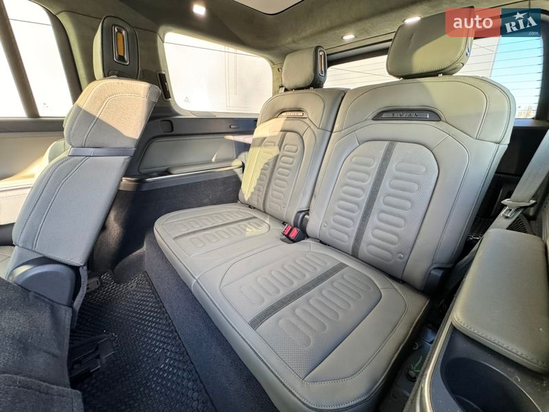 Позашляховик / Кросовер Rivian R1S 2023 в Києві