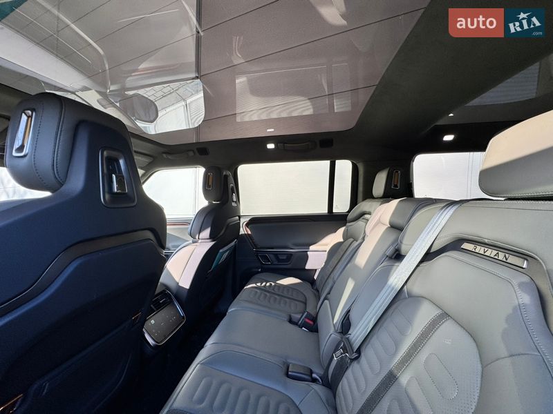 Позашляховик / Кросовер Rivian R1S 2023 в Києві