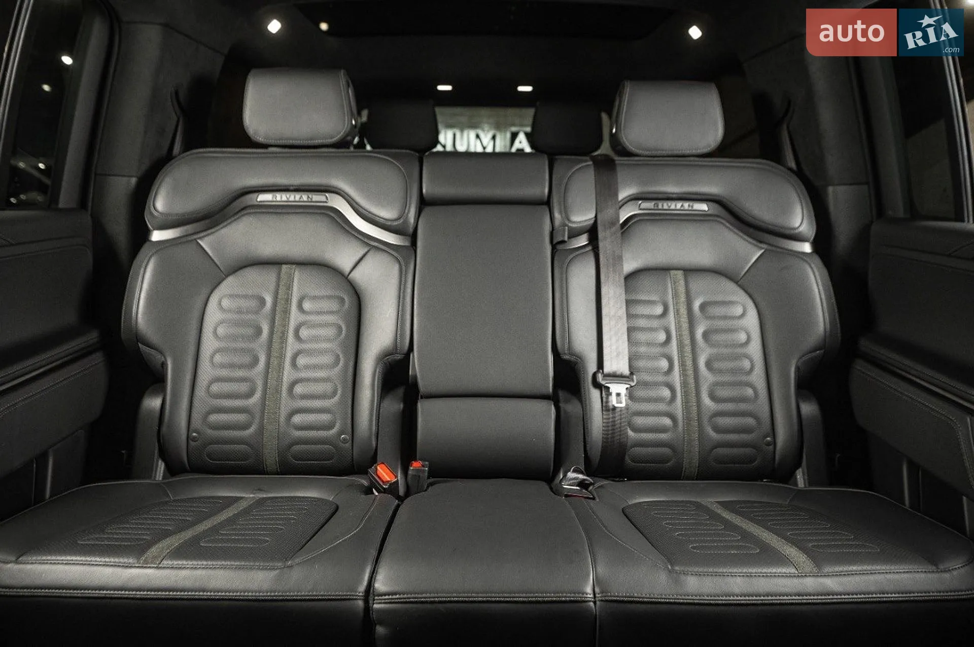 Rivian R1S 2023 VIN 7PDSGABA1RN031444 фото оголошення 55 з 63