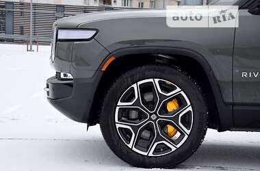 Пікап Rivian R1T 2022 в 