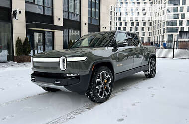 Пикап Rivian R1T 2023 в 