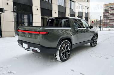 Пикап Rivian R1T 2023 в 