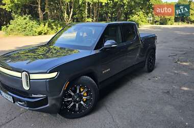 Внедорожник / Кроссовер Rivian R1T 2021 в 