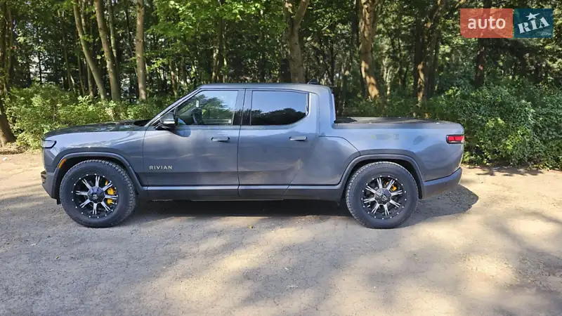 Rivian R1T 2021 VIN 7FCTGAAL3NN000909 фото оголошення 13 з 56