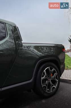 Пикап Rivian R1T 2023 в 