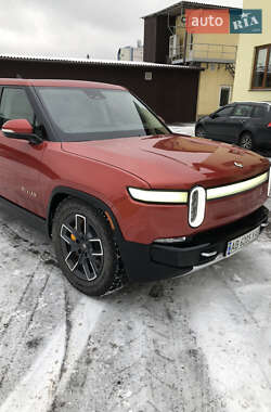 Пикап Rivian R1T 2023 в 