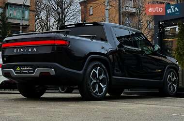 Пикап Rivian R1T 2023 в Киеве