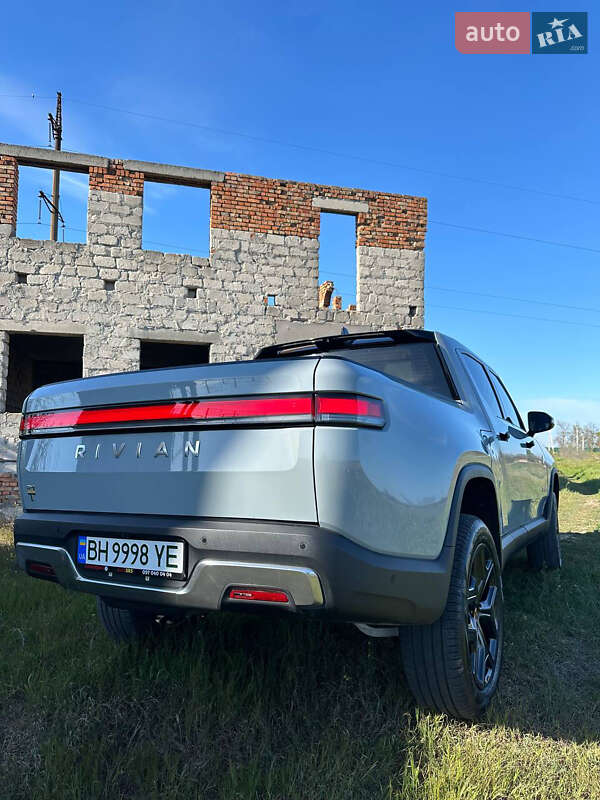 Пікап Rivian R1T 2023 в Овідіополі