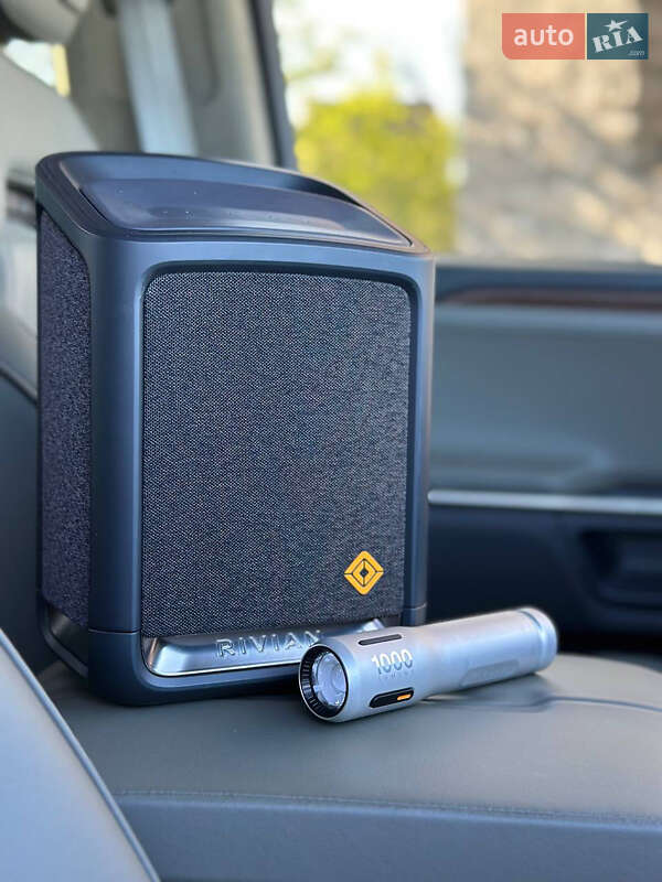 Пікап Rivian R1T 2023 в Овідіополі