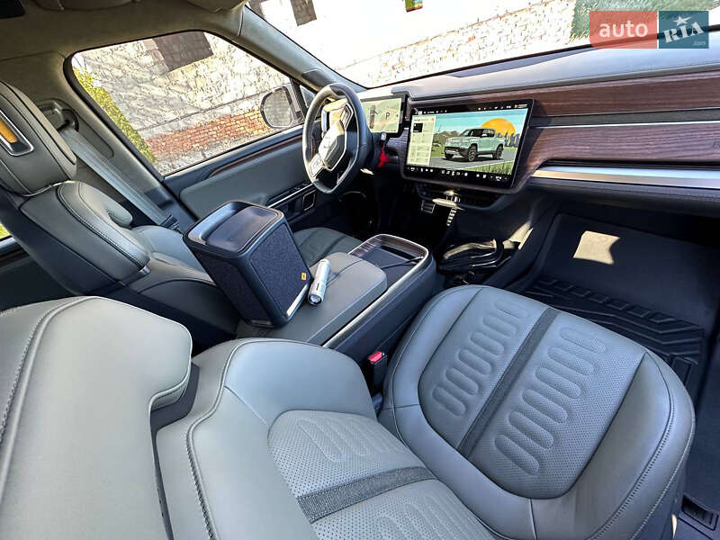 Пікап Rivian R1T 2023 в Овідіополі