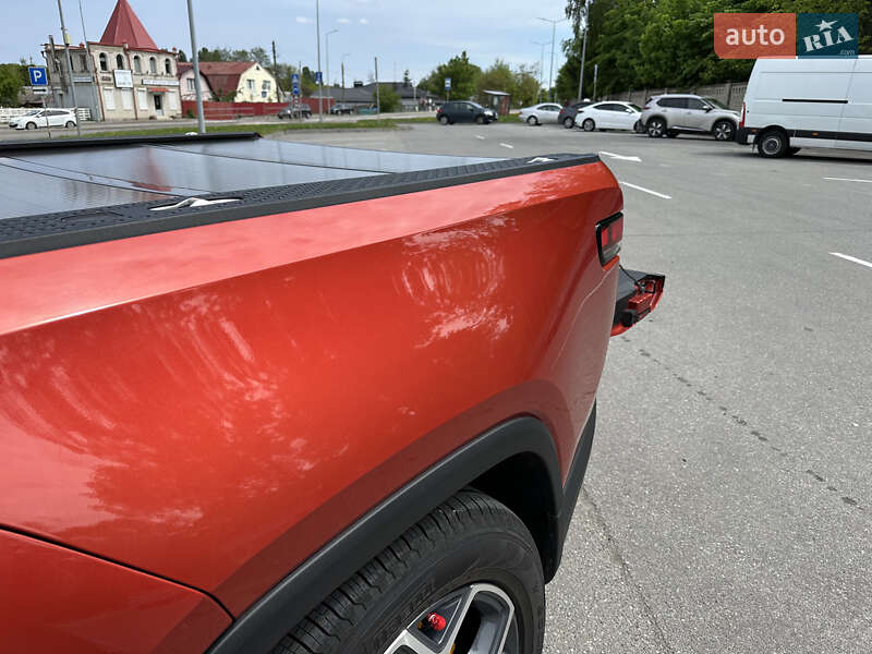 Пикап Rivian R1T 2023 в Виннице