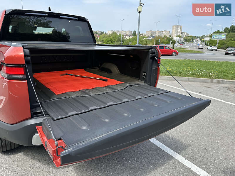 Пикап Rivian R1T 2023 в Виннице