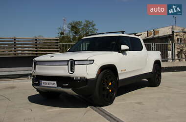 Пікап Rivian R1T 2022 в 