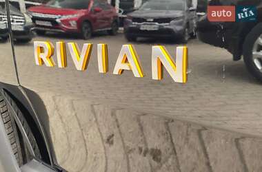 Пикап Rivian R1T 2023 в 