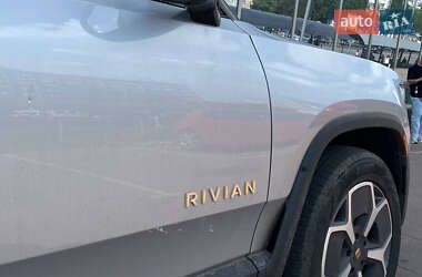 Пикап Rivian R1T 2023 в 