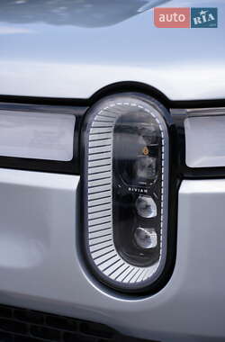 Пікап Rivian R1T 2022 в 