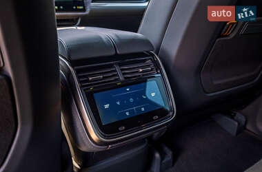 Позашляховик / Кросовер Rivian R1T 2022 в 