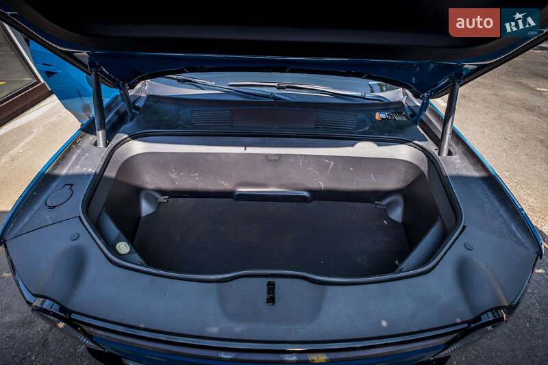 Внедорожник / Кроссовер Rivian R1T 2022 в Киеве