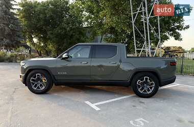 Пікап Rivian R1T 2022 в 