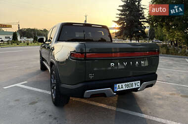 Пікап Rivian R1T 2022 в 