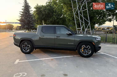 Пікап Rivian R1T 2022 в 