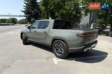 Пікап Rivian R1T 2022 в 