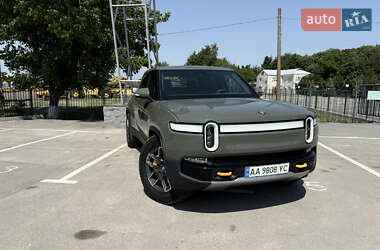 Пікап Rivian R1T 2022 в 