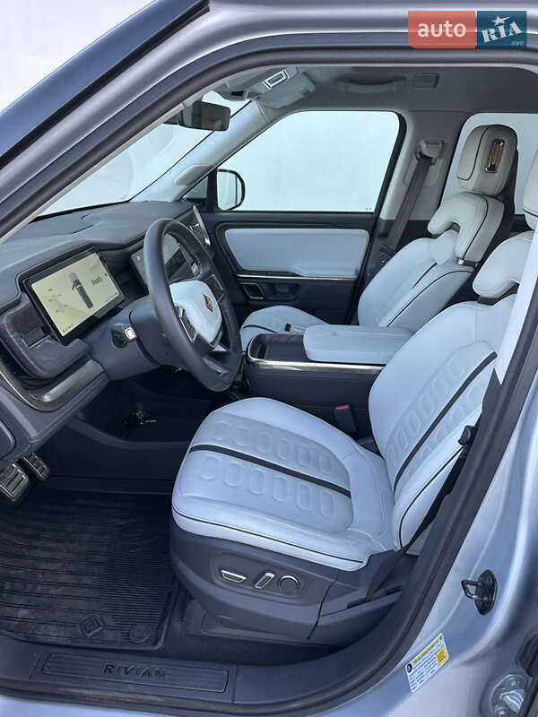 Пикап Rivian R1T 2023 в Ровно
