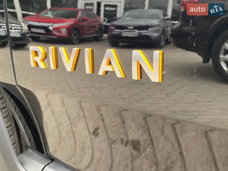 Пикап Rivian R1T 2023 в 