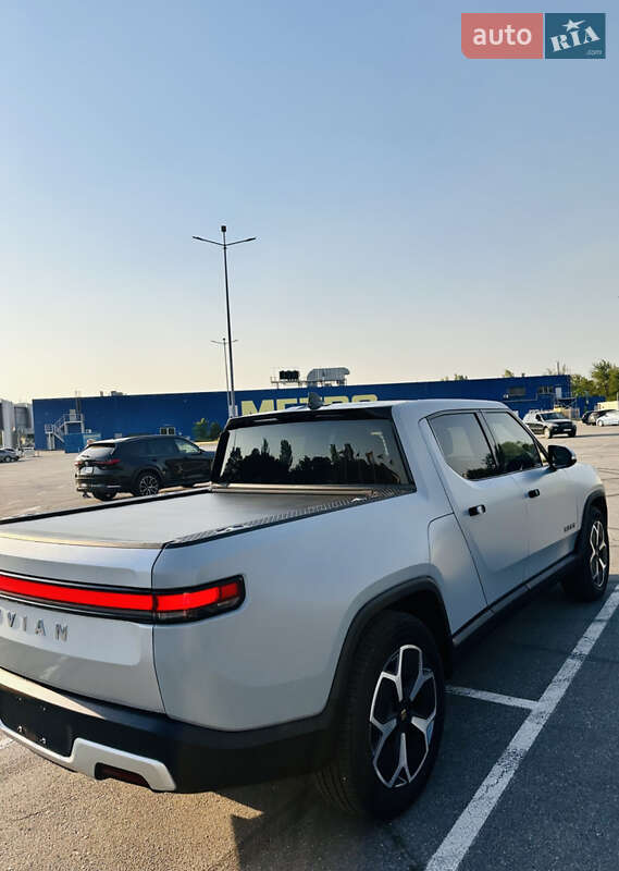 Пікап Rivian R1T 2024 в Дніпрі